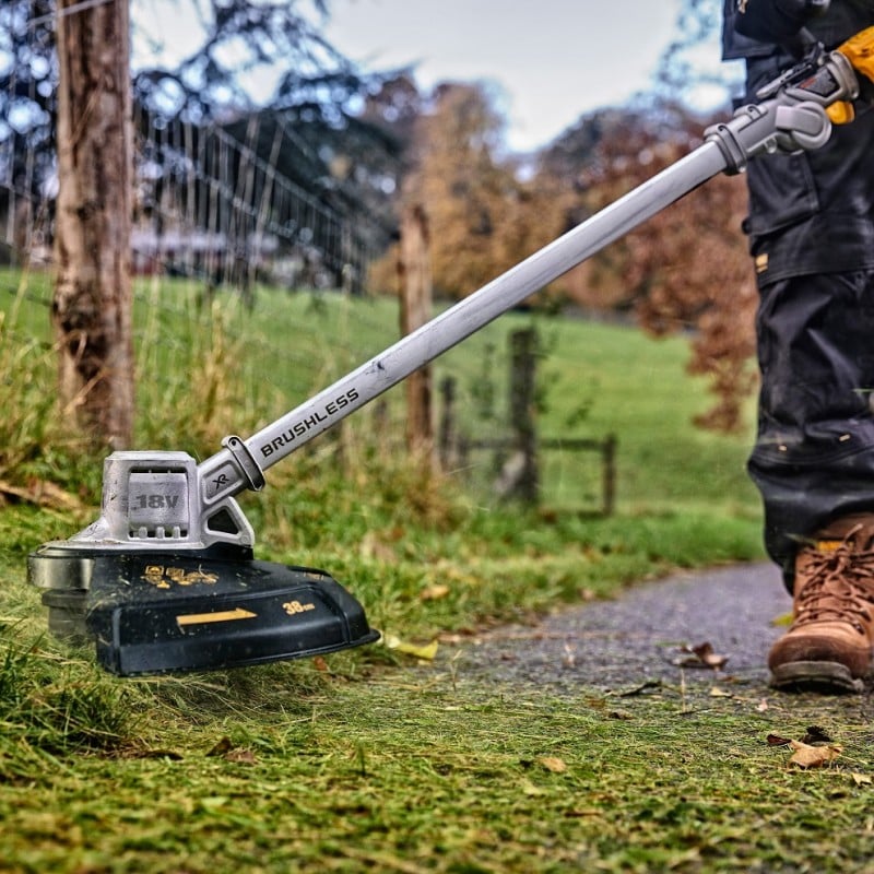Discount ???? Dewalt Tools Dewalt Cordless Brushless Grass Folding Strimmer DCMST561P1 18v 5.0ah ???? 3 Discount ???? Dewalt Tools Dewalt Cordless Brushless Grass Folding Strimmer DCMST561P1 18v 5.0ah ???? - Image 2